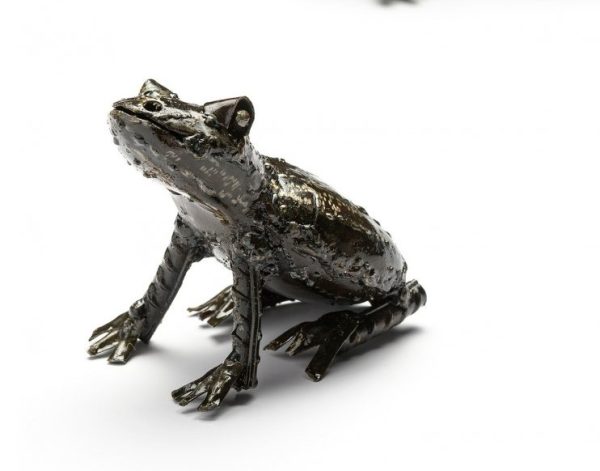 Recycled metal frog